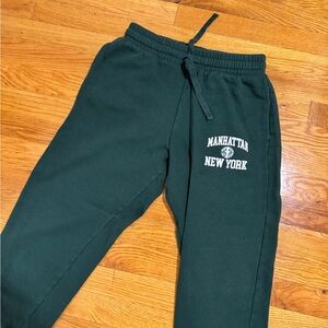ZARA Manhattan Green Sweatpants